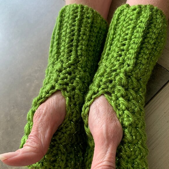 Hand Crocheted Women's Beanie & Wrist Warmers - Picture 6 of 13